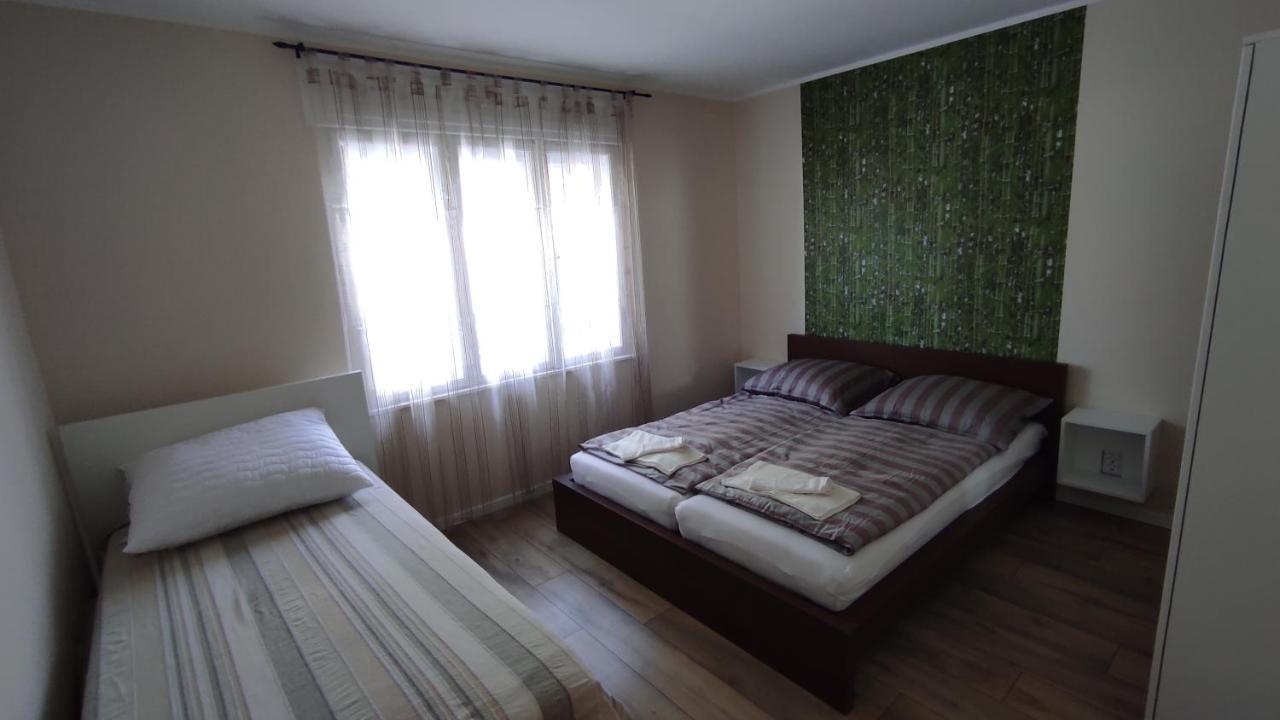 Bamboo Apartman Siófok Exteriör bild