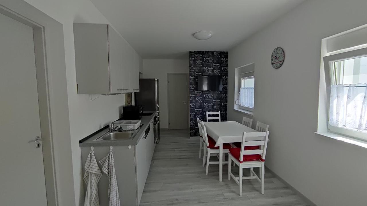 Bamboo Apartman Siófok Exteriör bild