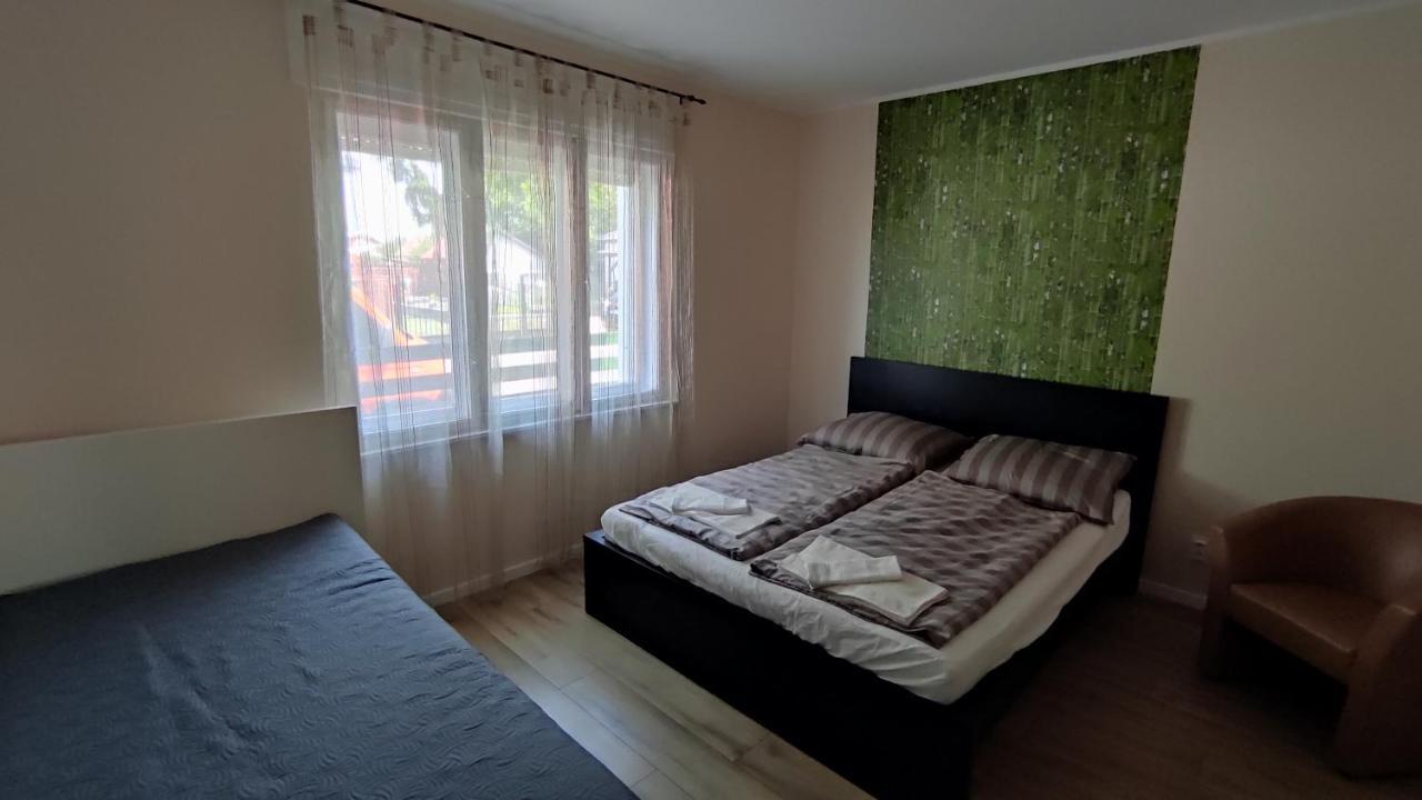 Bamboo Apartman Siófok Exteriör bild