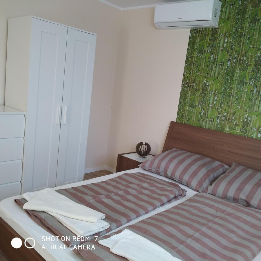 Bamboo Apartman Siófok Exteriör bild
