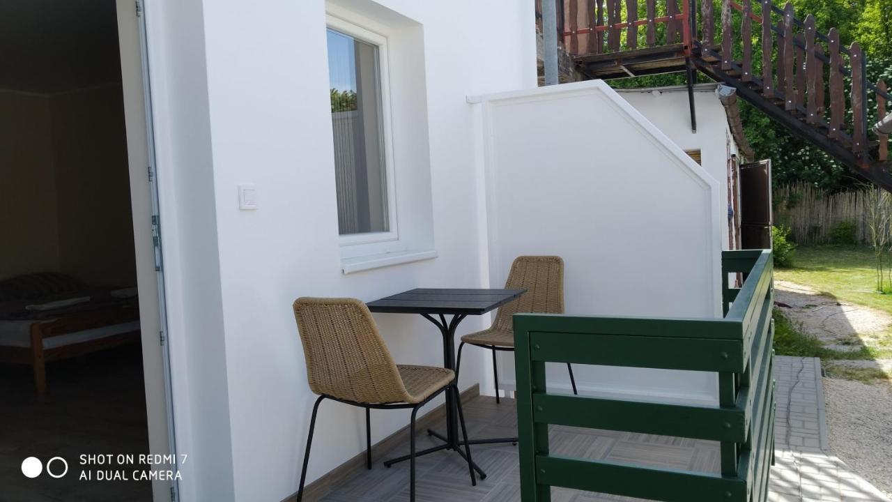 Bamboo Apartman Siófok Exteriör bild